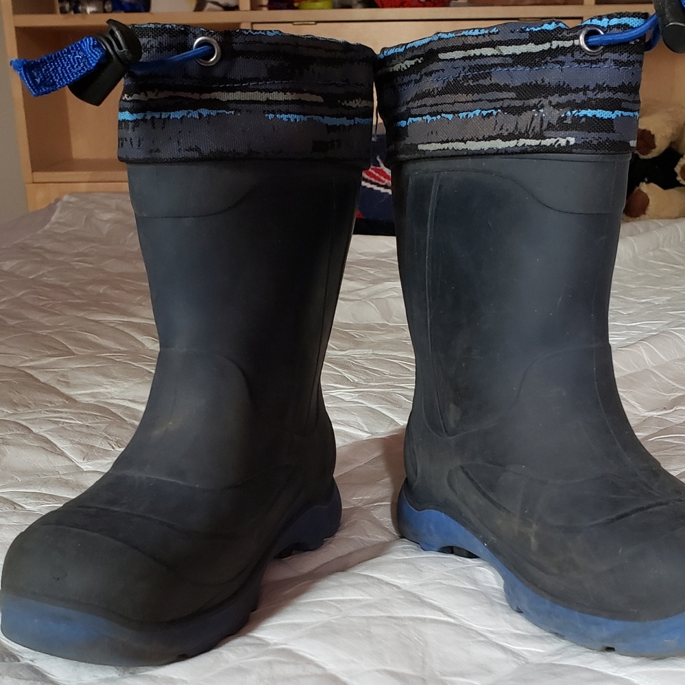 Kamik boots